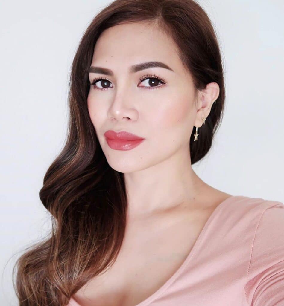 @allstuffnice Elite Plastic Surgery Influencer.